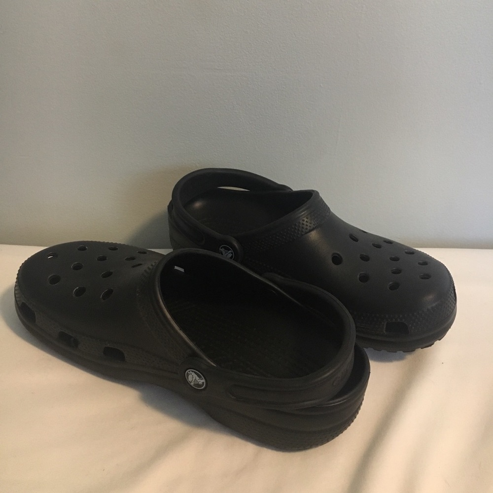 Black Crocs